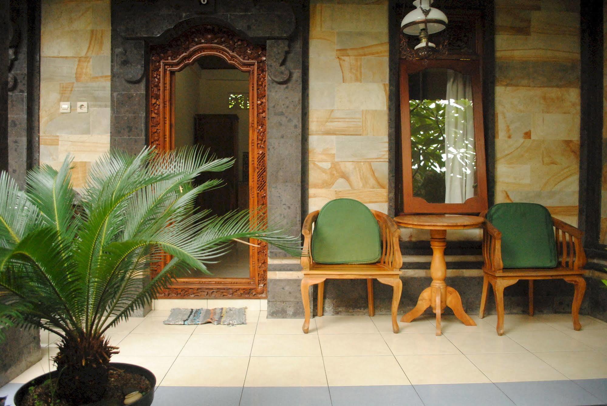 Jangkrik Homestay Ubud  Bagian luar foto